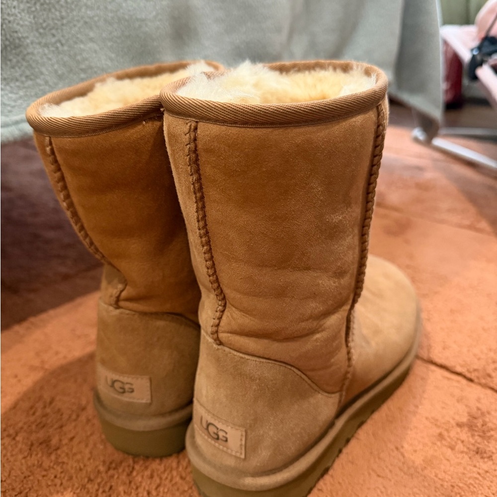 UGG Classic Short Boots, Size 10 - Picture 2 of 6